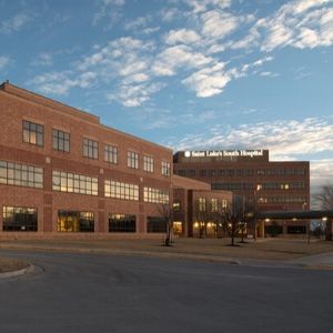 Saint Luke's South Hospital | Level II NICU